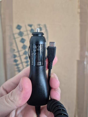 Nokia oem car charger - oem,
