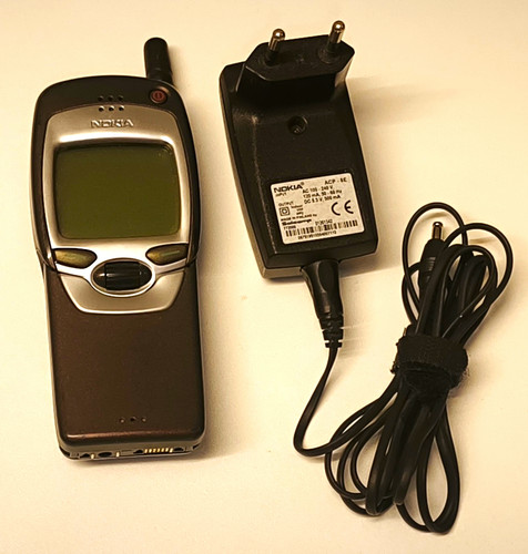 Nokia 7110 telefono vintage